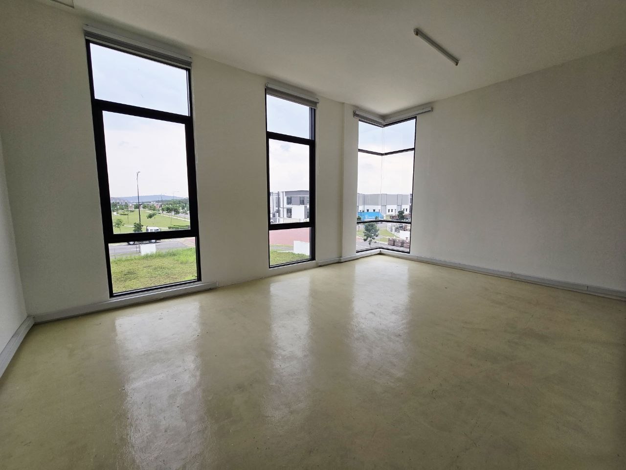 Eco Business Park 2 Senai Semi D Factory β Hartanow