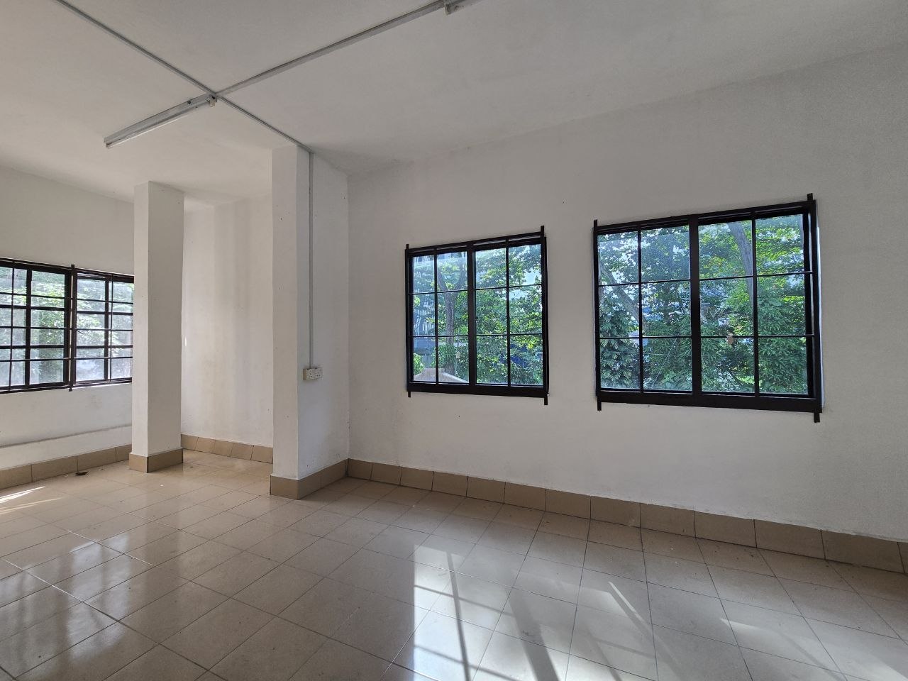 Taman Century, JB Town 3 Storey Detached House β Hartanow