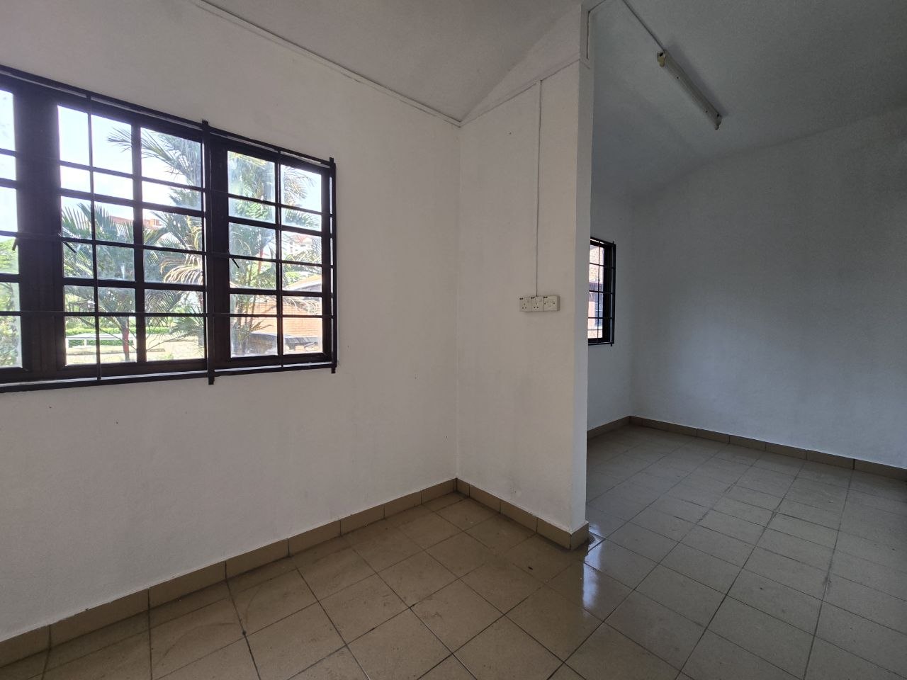 Taman Century, JB Town 3 Storey Detached House β Hartanow