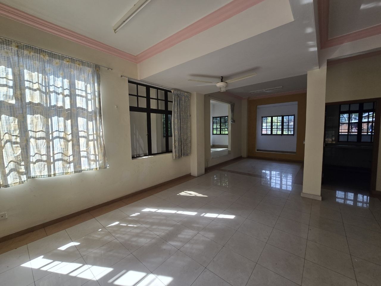 Taman Century, JB Town 3 Storey Detached House β Hartanow