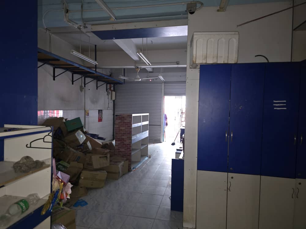 Jalan Trus, Bandar JB Double Storey Shoplot - Ground Floor (For Rent) β Hartanow