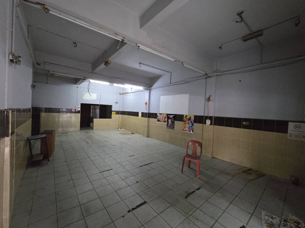 Jalan Trus, Bandar JB Double Storey Shoplot - Ground Floor (For Rent) β Hartanow