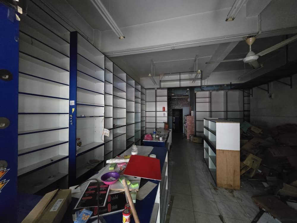 Jalan Trus, Bandar JB Double Storey Shoplot - Ground Floor (For Rent) β Hartanow