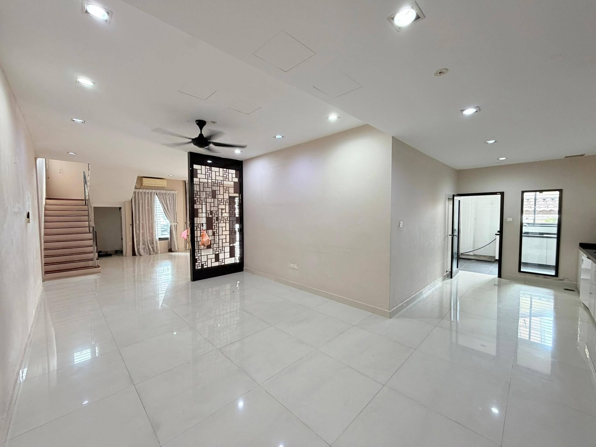 Taman Sri Tebrau Jalan Kelewang Double Storey Bungalow Commercial Lot — Hartanow